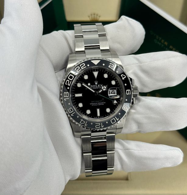 Rolex GMT Master II 126710 GRNR Image 6